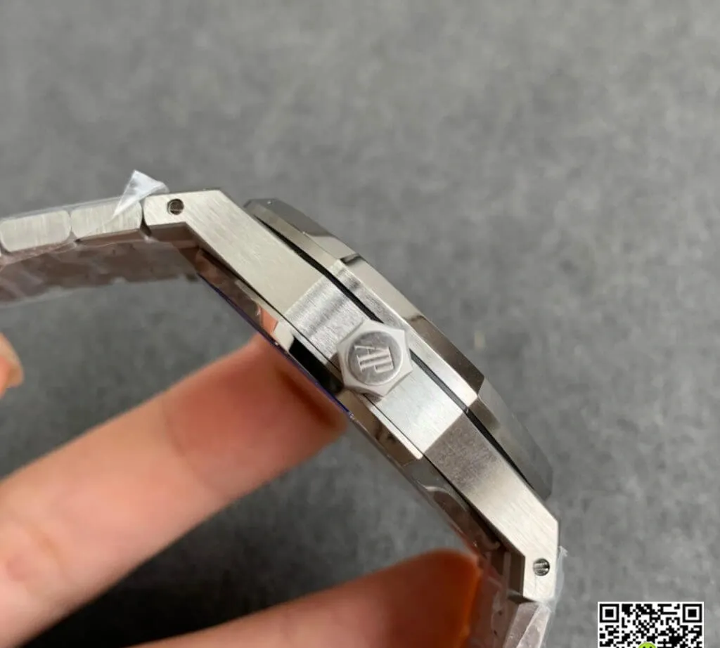 Audemars Piguet Royal Oak 15500ST.OO.1220ST.03 ZF Factory 1:1 Best Edition Replica Watch Silver Strap